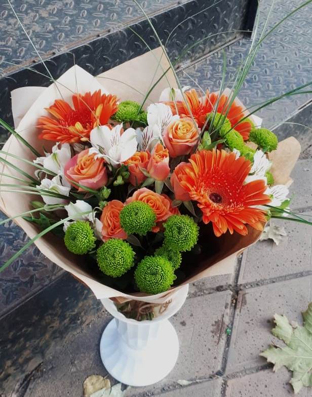 Букет цветов из: Герберы, Хризантемы, Альстромерии и Розы в Солуно-Дмитриевском