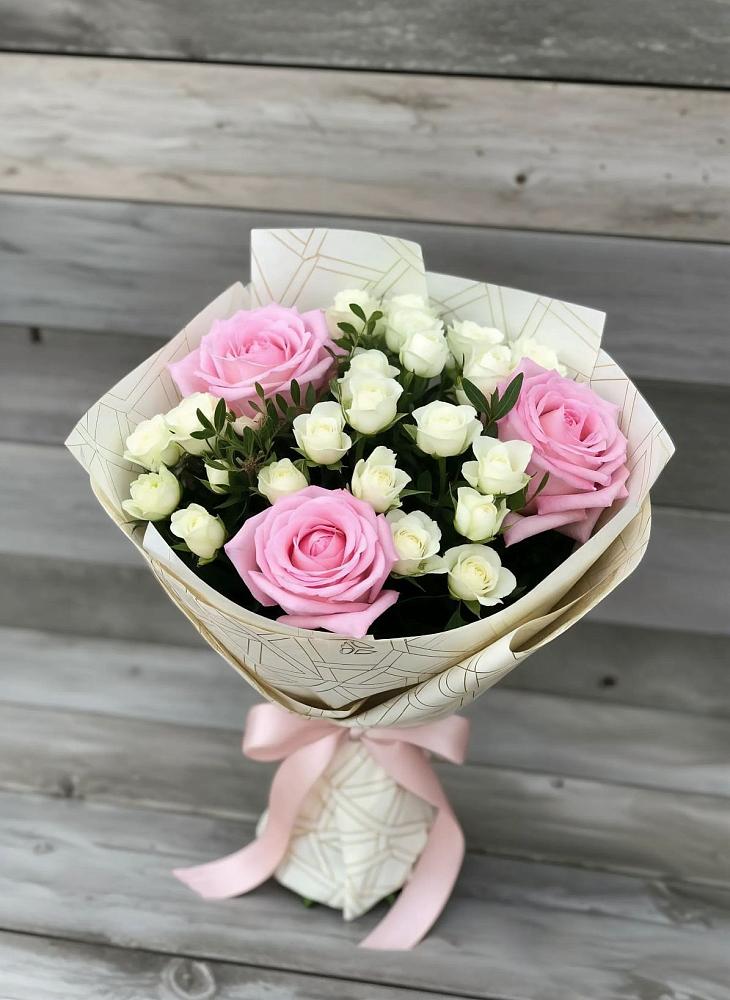 Букет цветов из: Розы в Солуно-Дмитриевском