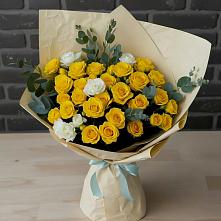 Букет цветов из:  Розы в Солуно-Дмитриевском