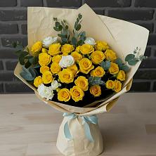 Букет цветов из:  Розы в Солуно-Дмитриевском