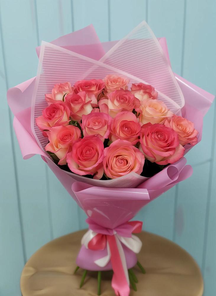 Букет 15 Розовых роз Равель в Солуно-Дмитриевском