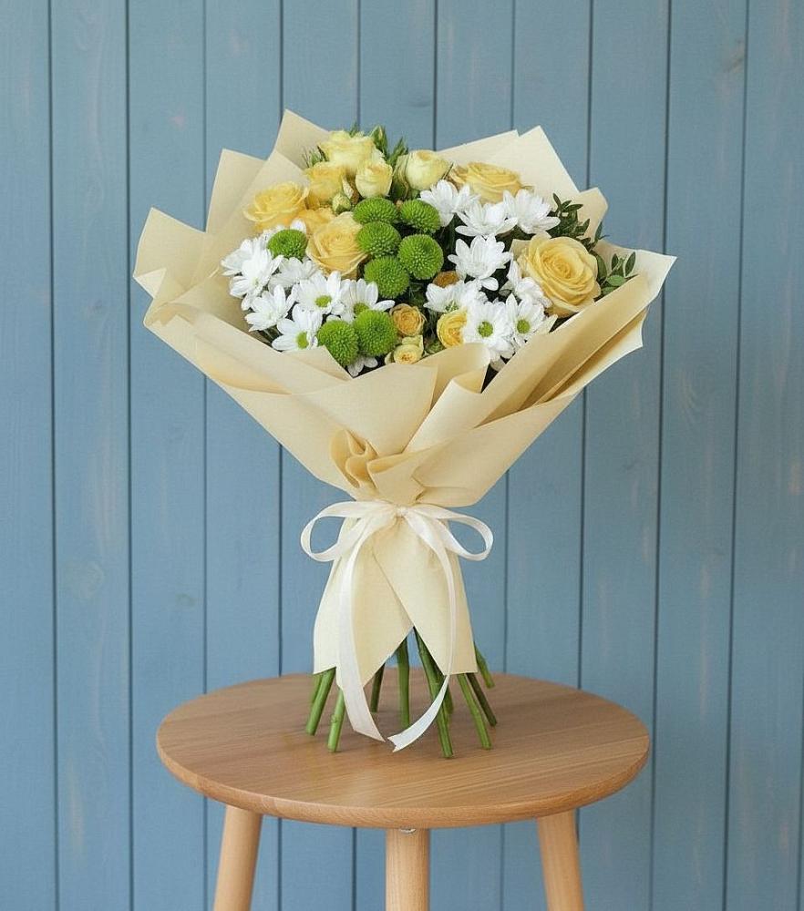 Букет цветов из: Хризантемы и Розы в Солуно-Дмитриевском