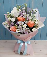 Букет цветов из:  Лизиантусы, Розы, Альстромерии и Гипсофила в Солуно-Дмитриевском