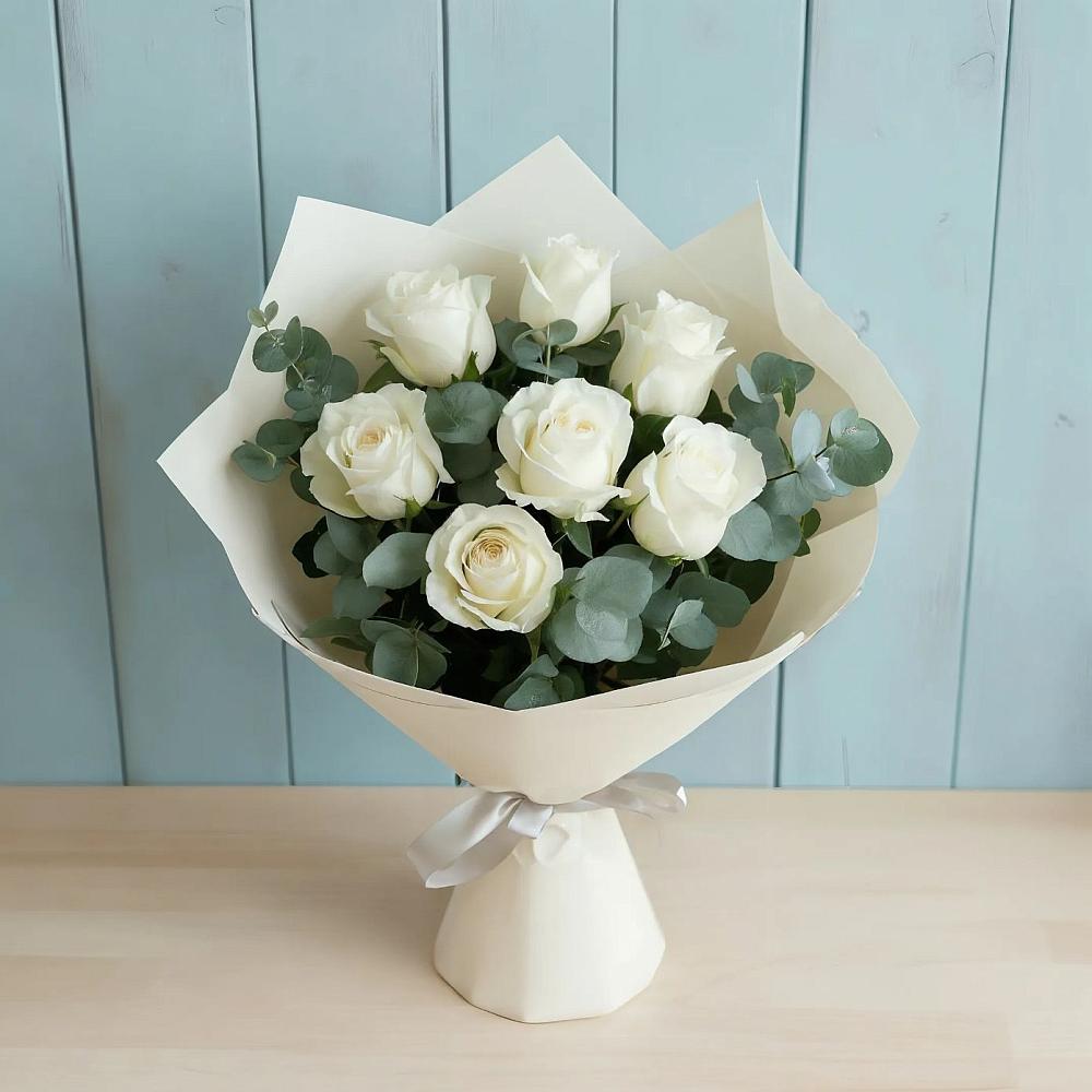 Букет Белые розы в Эвкалипте в Солуно-Дмитриевском