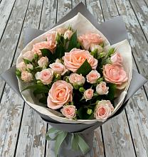 Букет цветов из:  Розы в Солуно-Дмитриевском